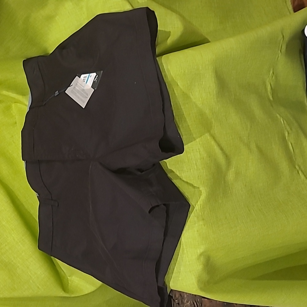 Tommy Hilfiger shorts - Picture 1 of 7